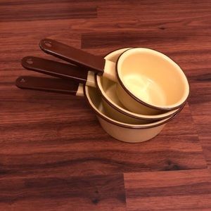 Vintage enamel sauce pans/pots!